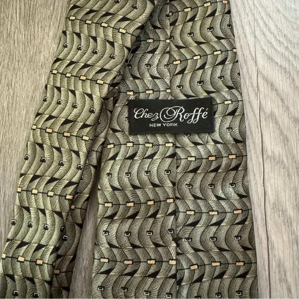Vintage Chez Roffe silk tie